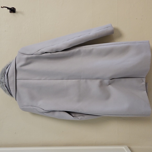 Size XS Guess winter pea coat with detachable faux fur collar worn 2-3 times - Picture 17 of 17